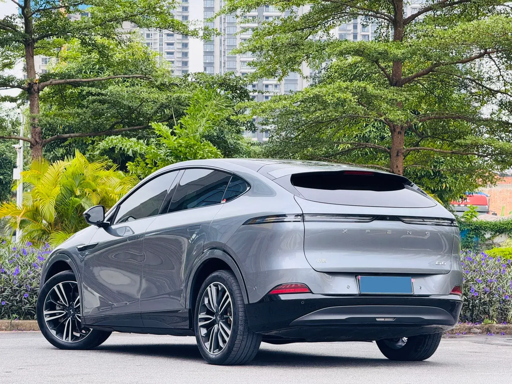 2023 XPENG G6 thumbnail 2