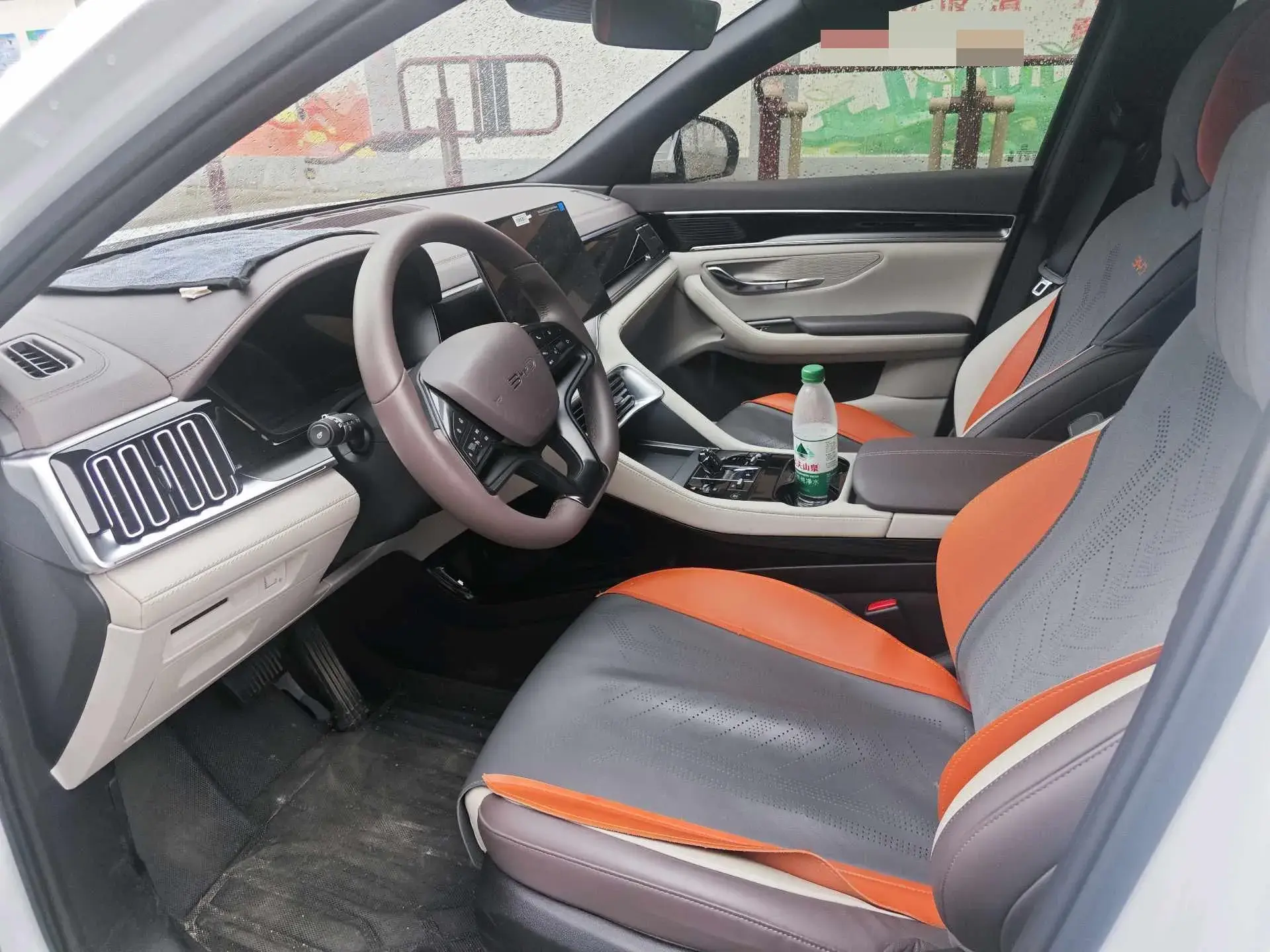 2024 BYD SONG thumbnail 3