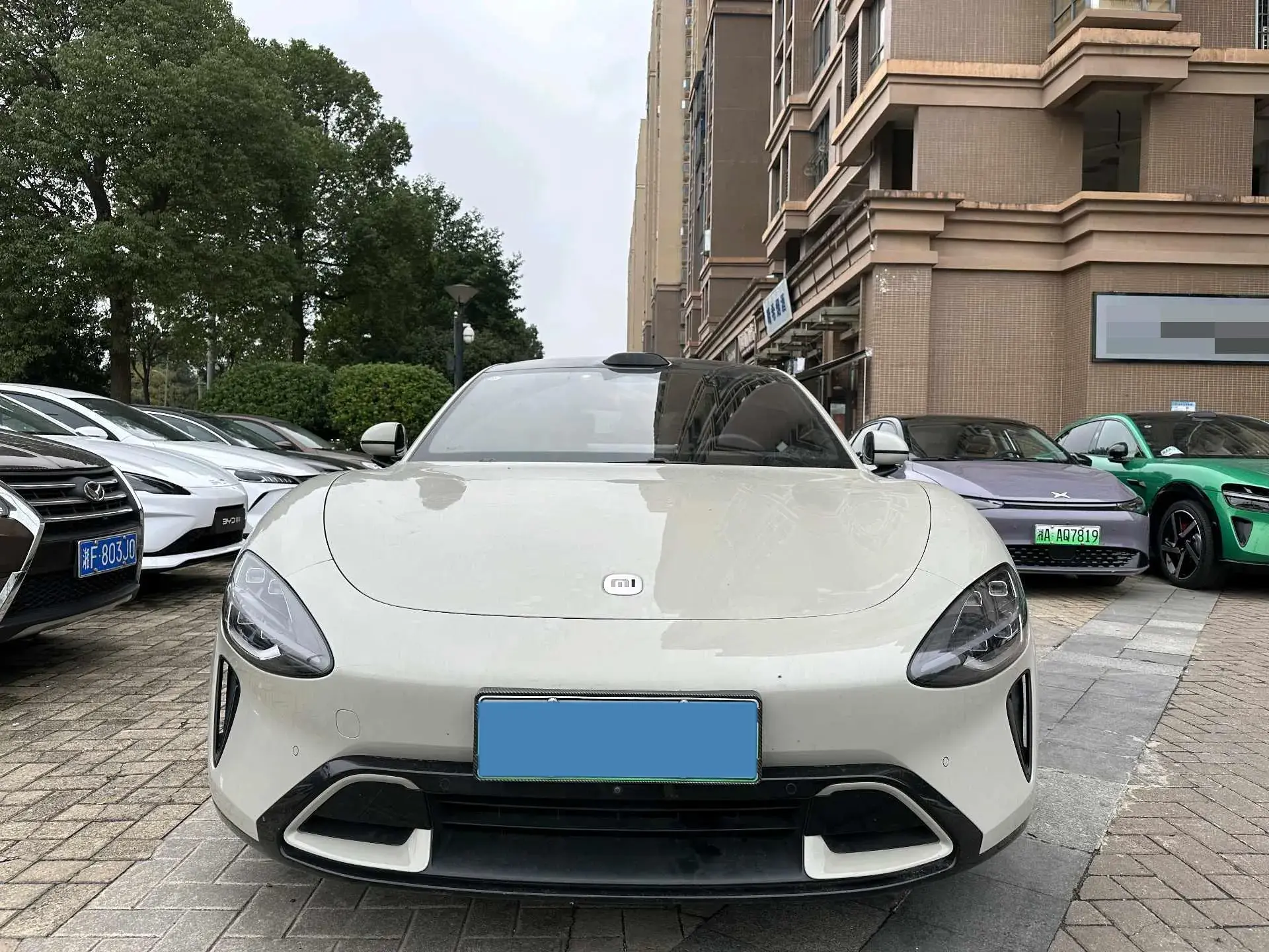 2024 MI SU7 thumbnail 2