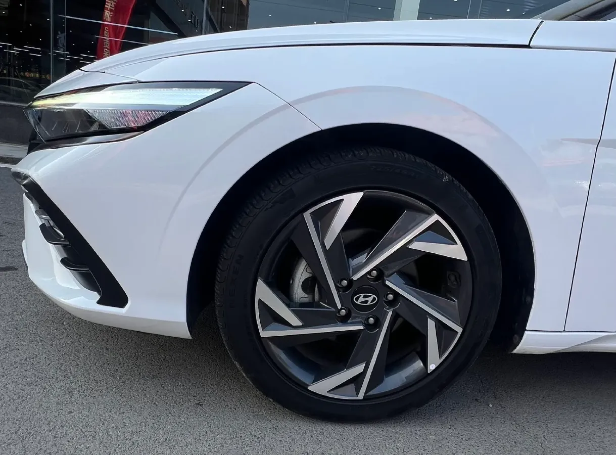 2023 Hyundai Elantra 1.5L 115HP L4 CVT,autocango,china used car exporter,china ev exporter,chinese used car exporter,chinese used ev exporter