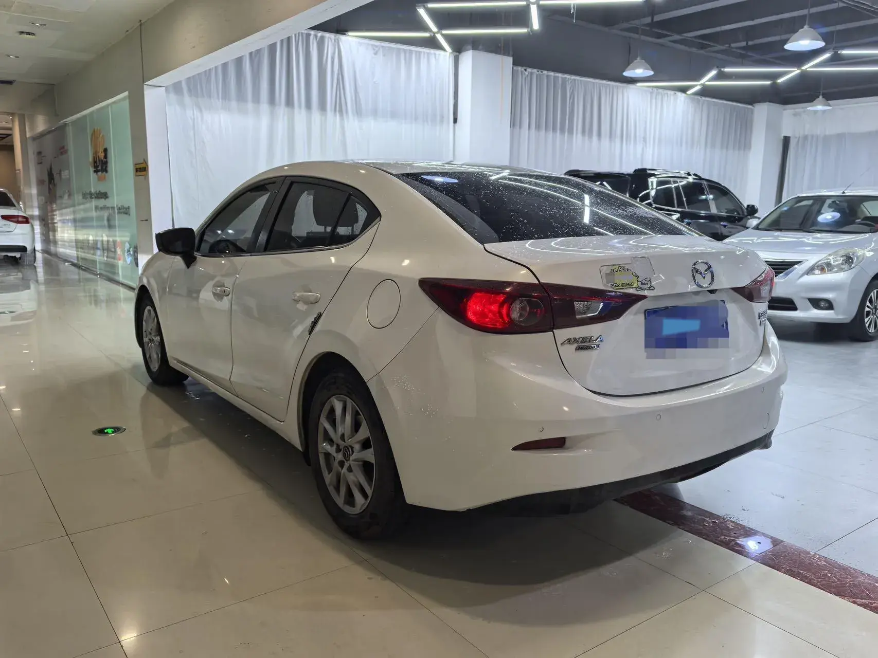 2017 MAZDA 3 thumbnail 3