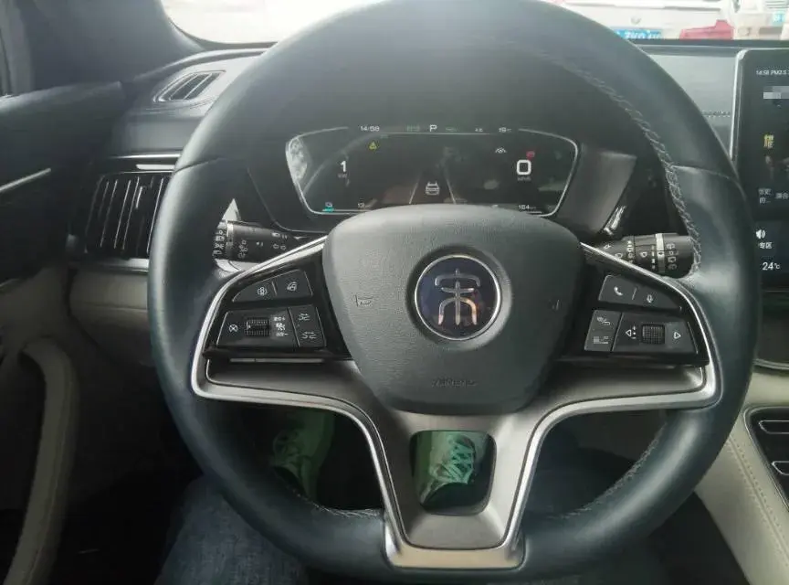 2022 BYD SONG thumbnail 3