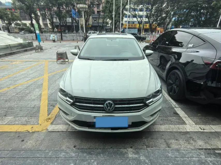 2018 VOLKSWAGEN BORA thumbnail 2