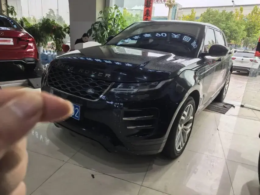 2021 LAND ROVER view 1