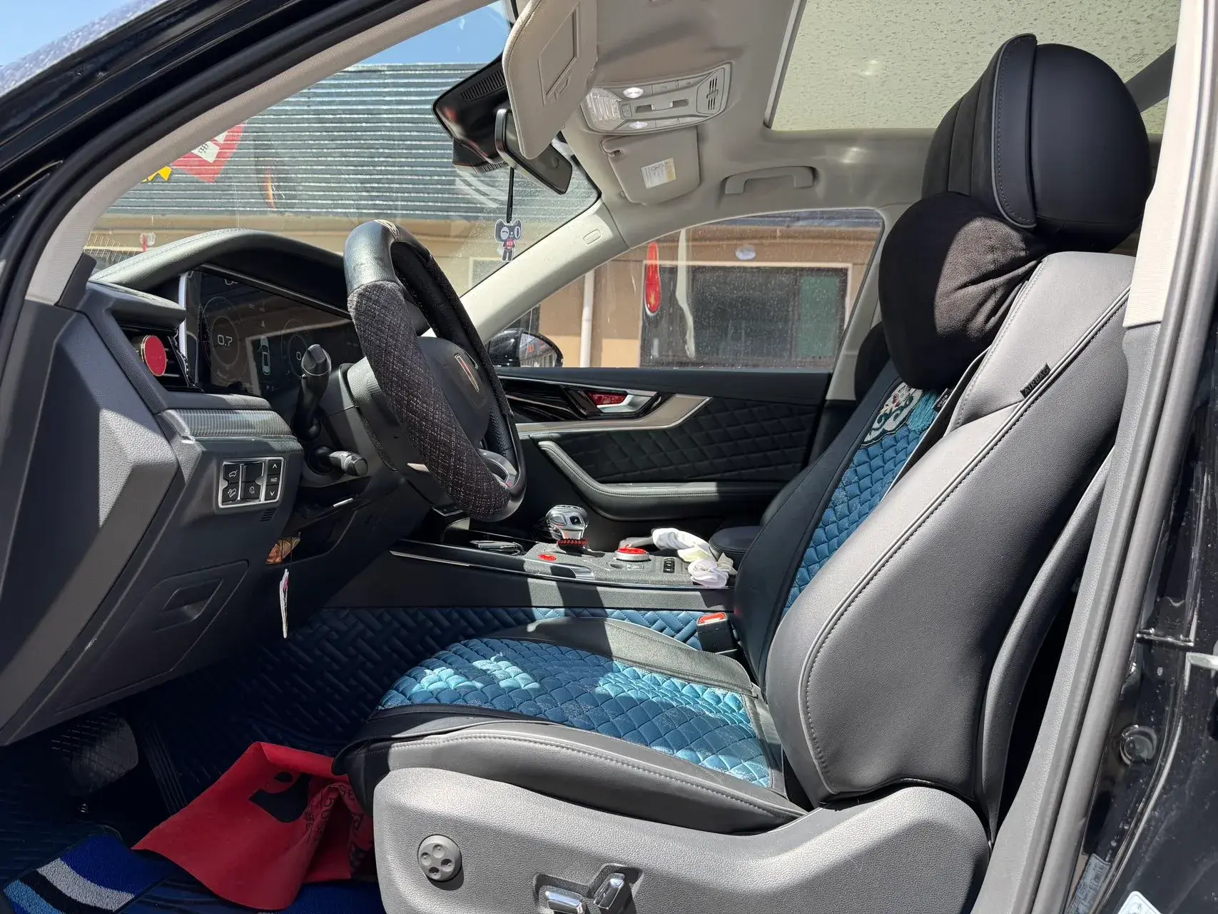 2022 HONGQI HS5 thumbnail 4