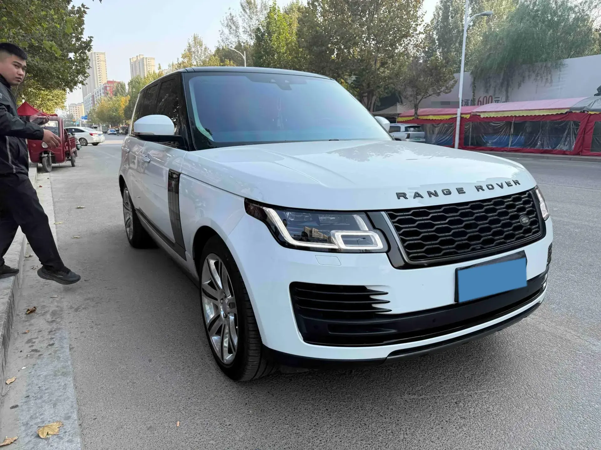 2020 LAND ROVER thumbnail 3