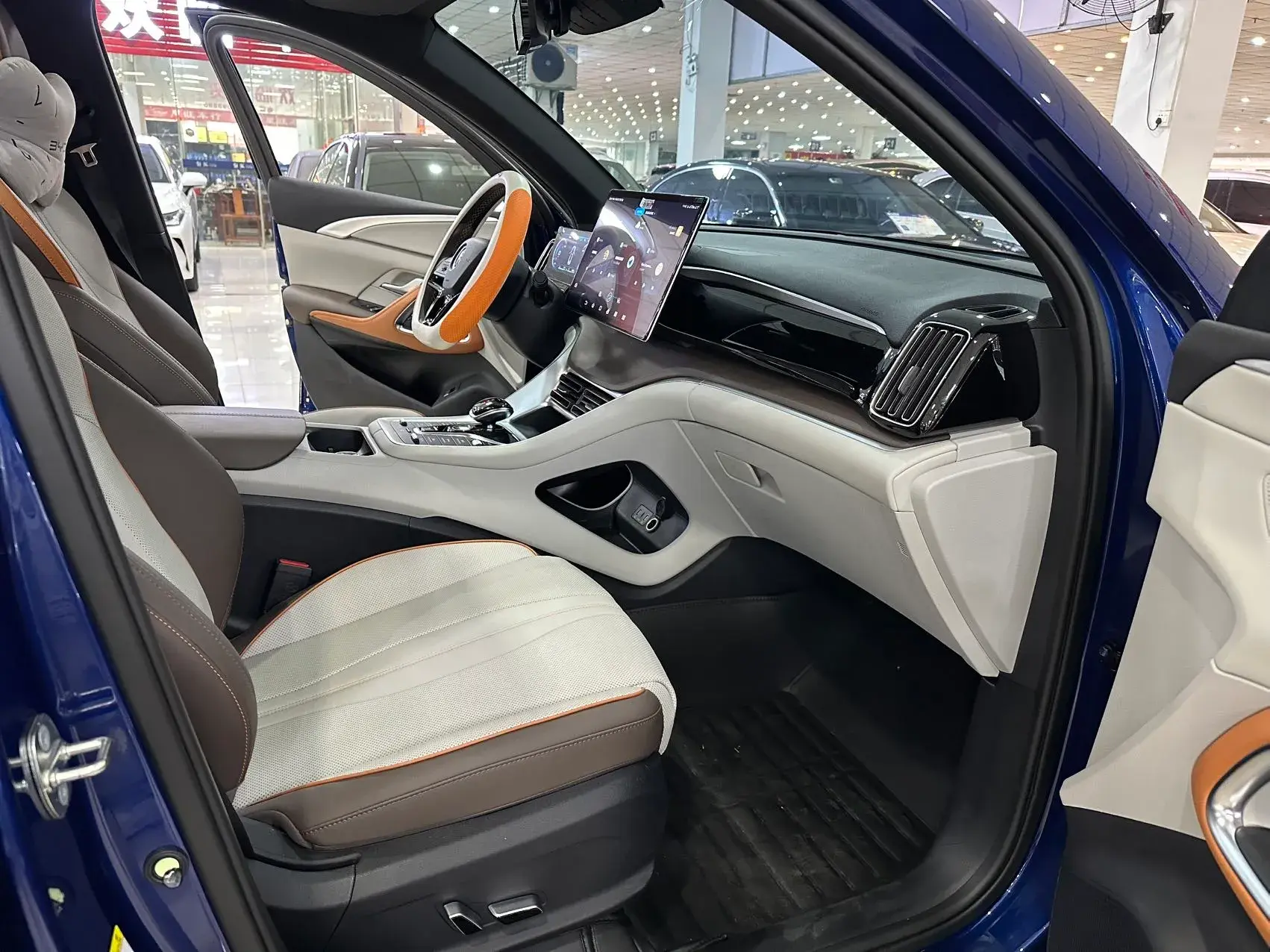 2022 BYD SONG thumbnail 4