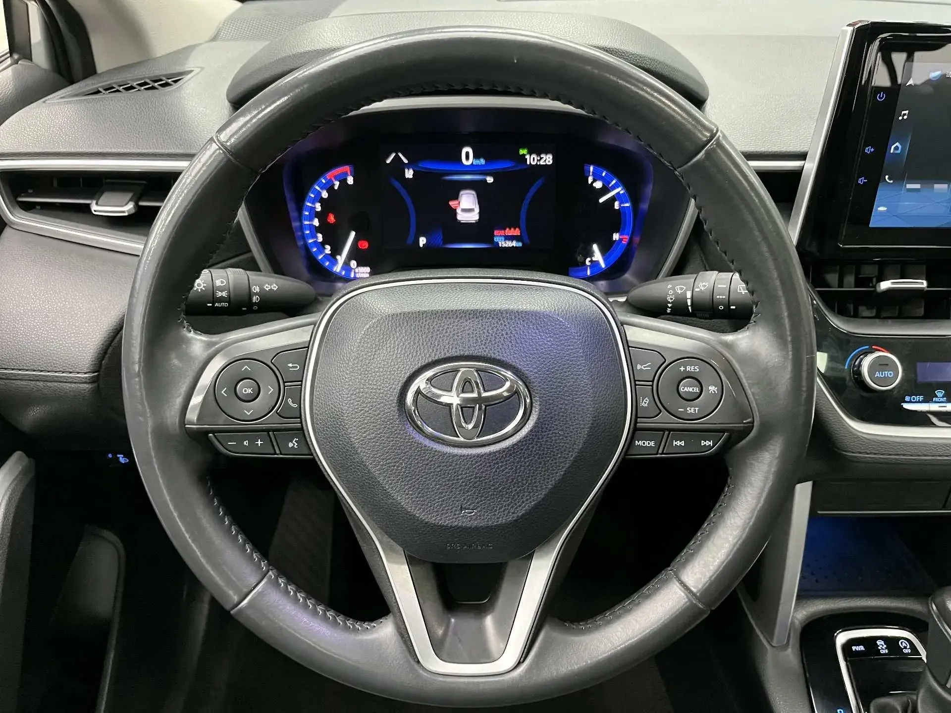2022 TOYOTA COROLLA thumbnail 2