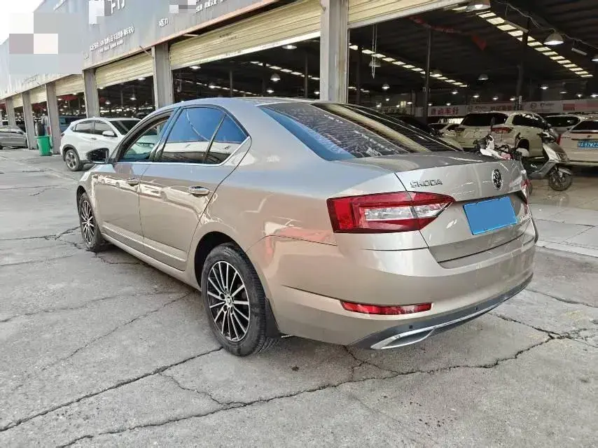 2018 SKODA OCTAVIA thumbnail 3