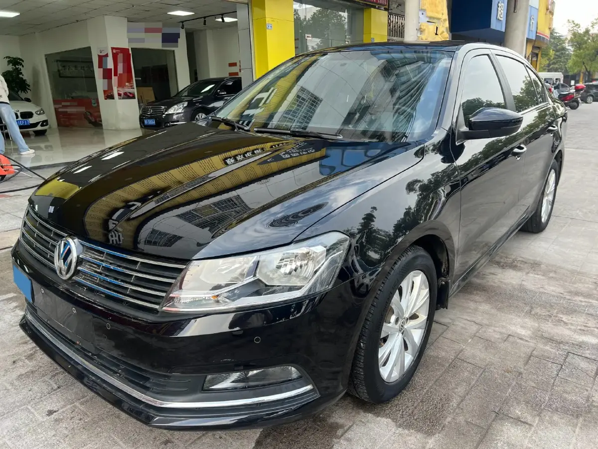 2017 Volkswagen Lavida 1.6L 110HP L4 6AT