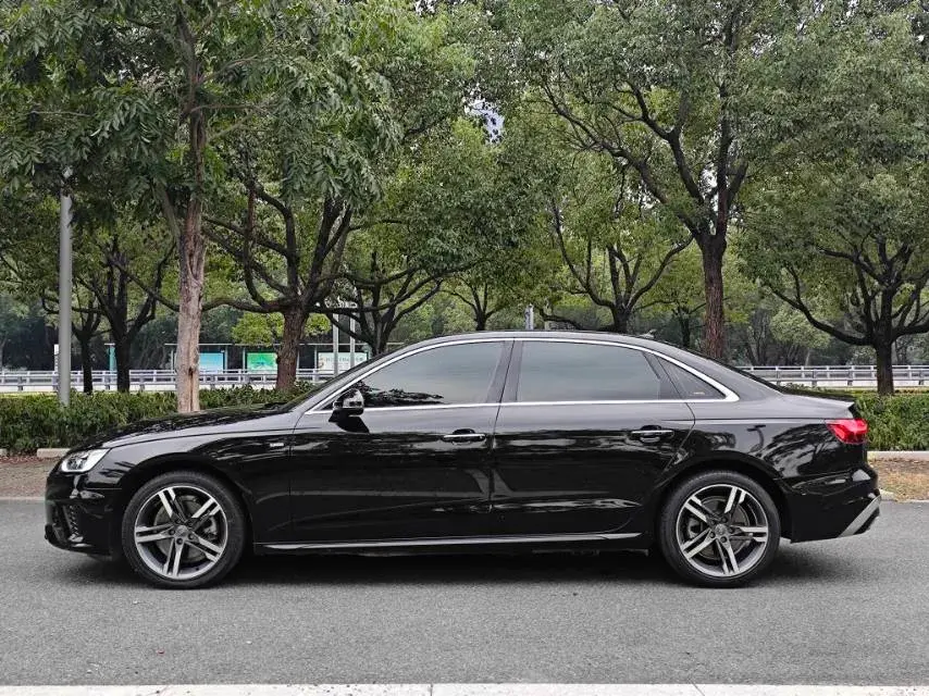 2020 AUDI A4L thumbnail 4