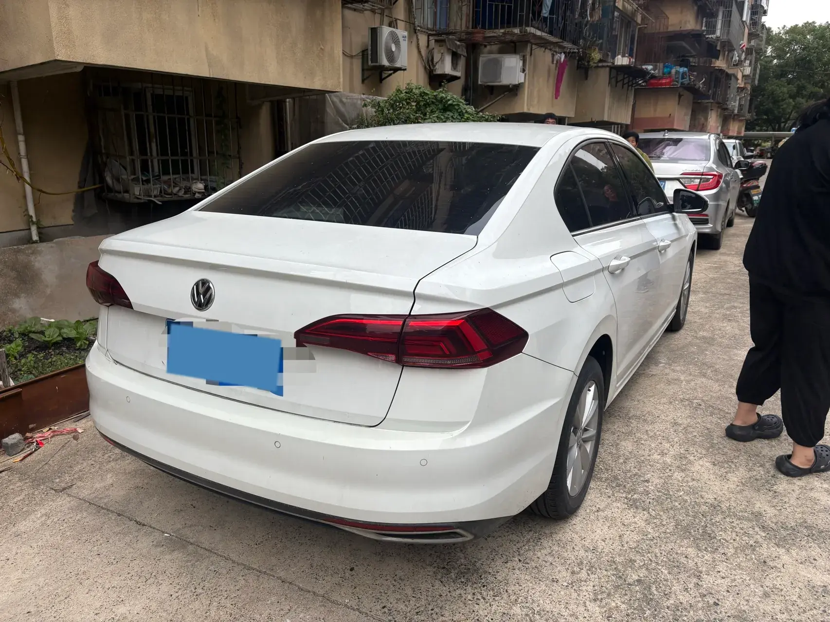 2019 VOLKSWAGEN BORA thumbnail 4