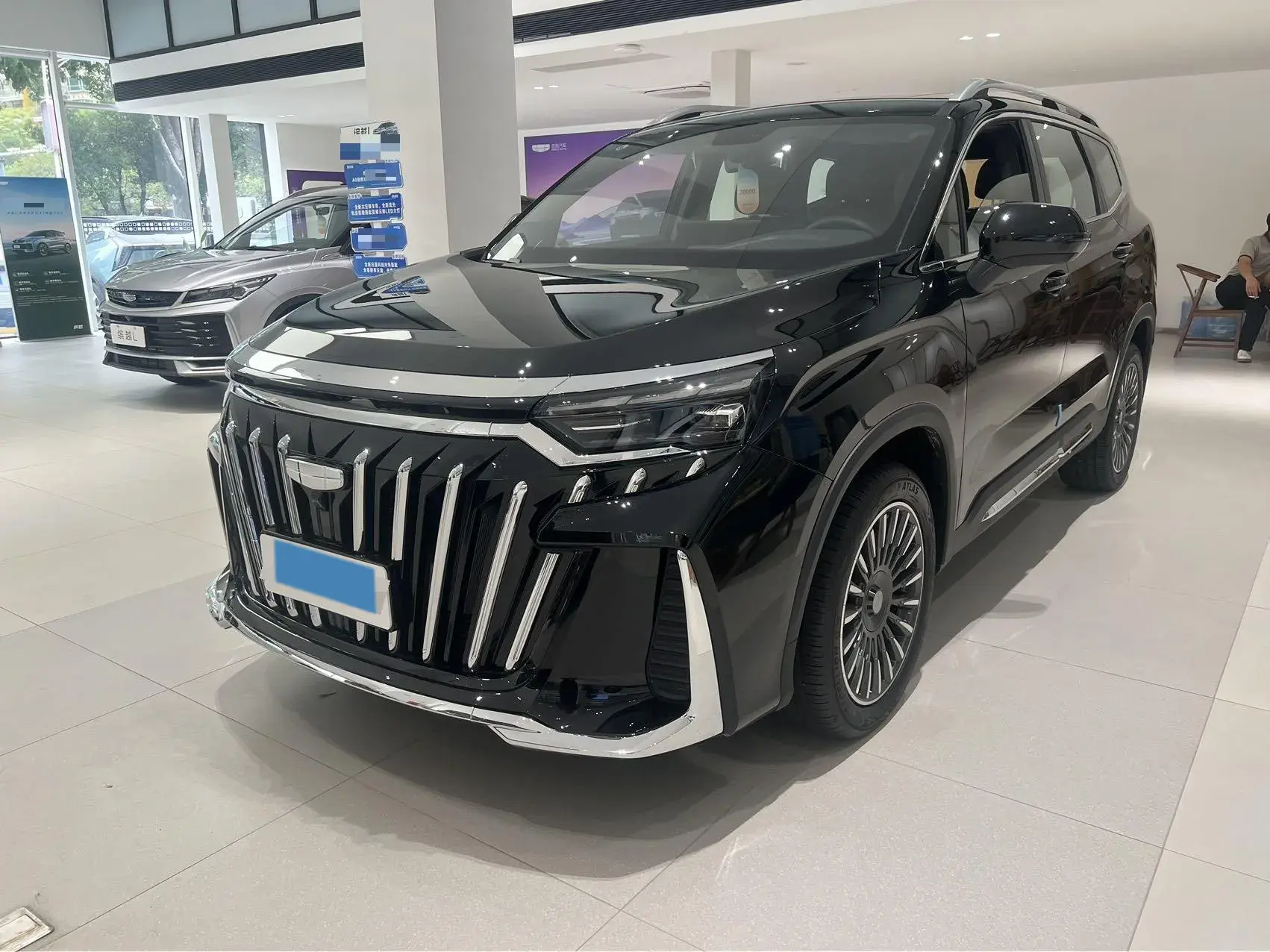 2025 GEELY MONJARO view 1