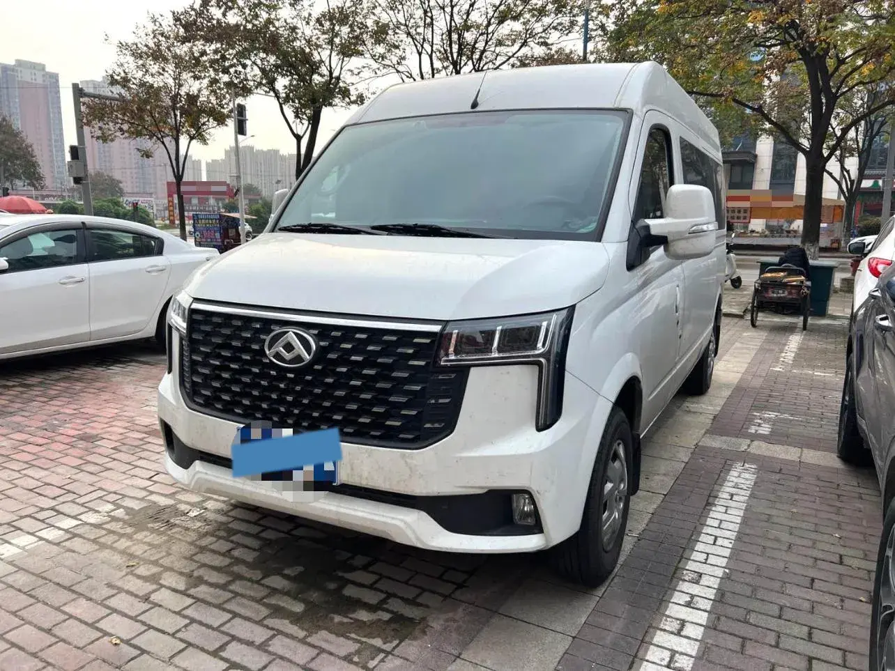 2025 MAXUS XINTU view 1