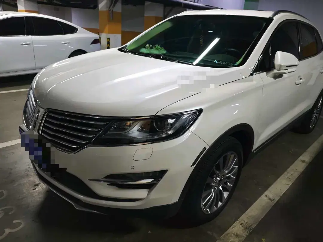 2017 LINCOLN MKC view 1