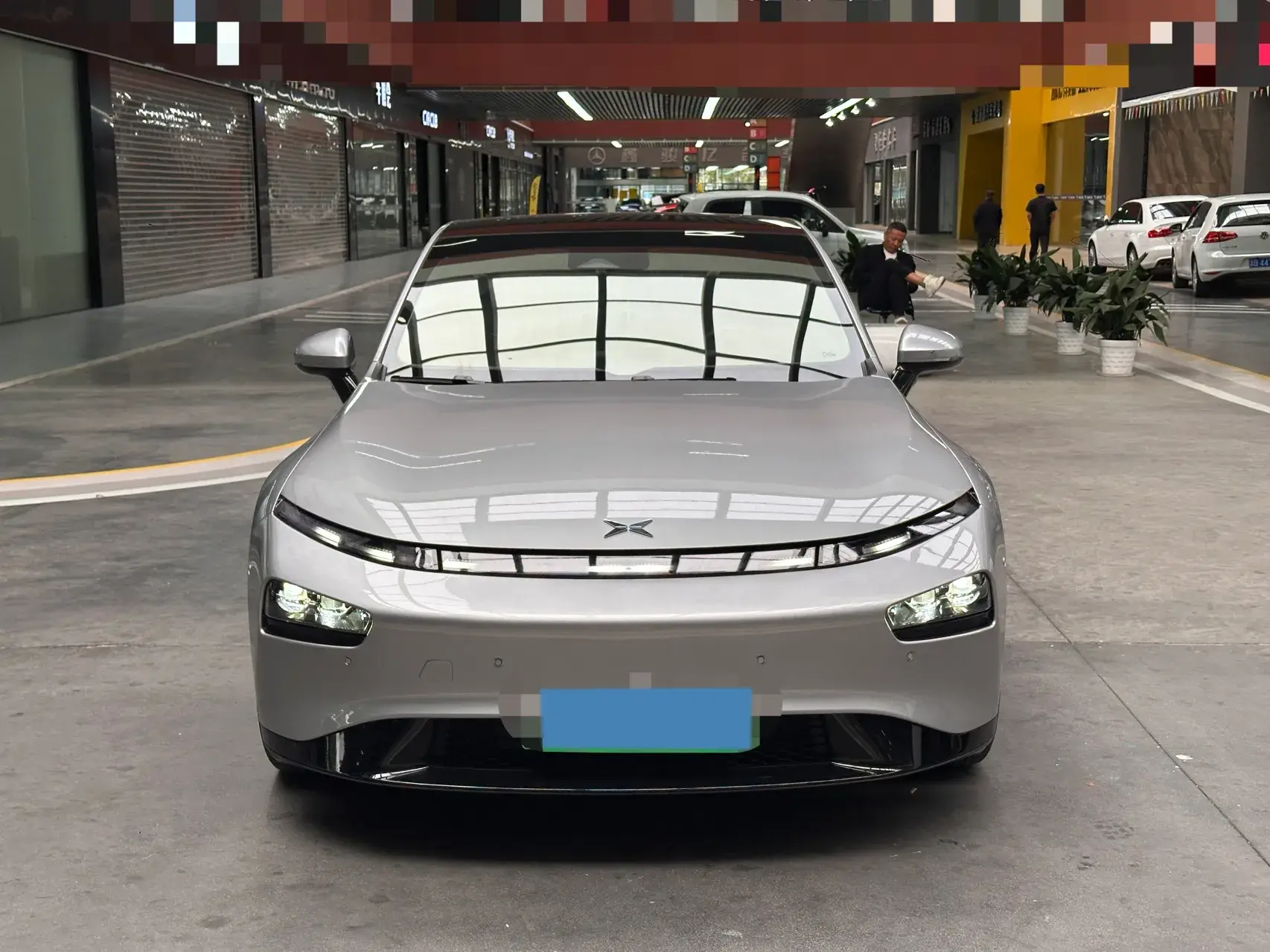 2022 XPENG P7 thumbnail 2
