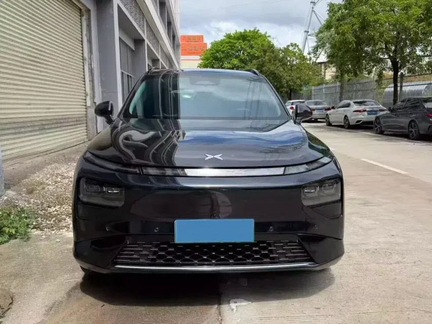 2024 XPENG G9 thumbnail 2