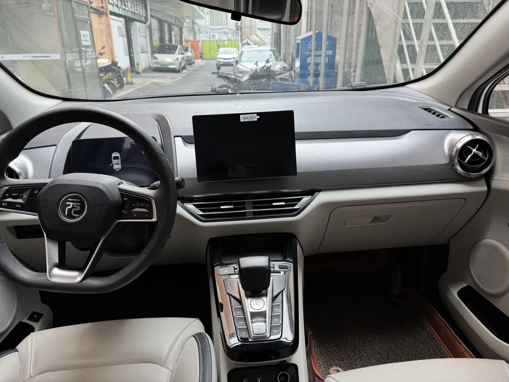 2021 BYD YUAN thumbnail 3