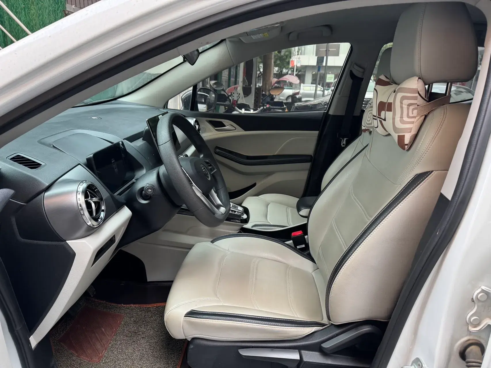 2021 BYD YUAN thumbnail 4