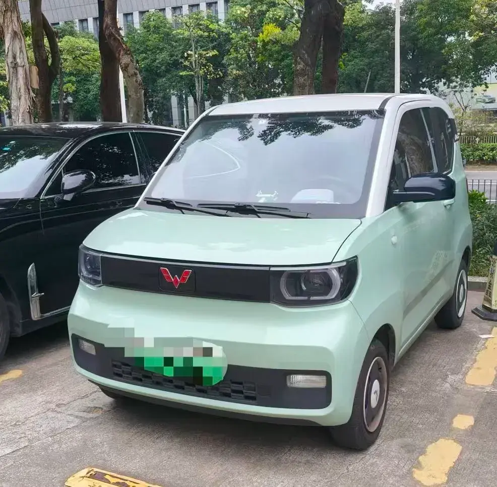 2021 WULING HONGGUANG view 1