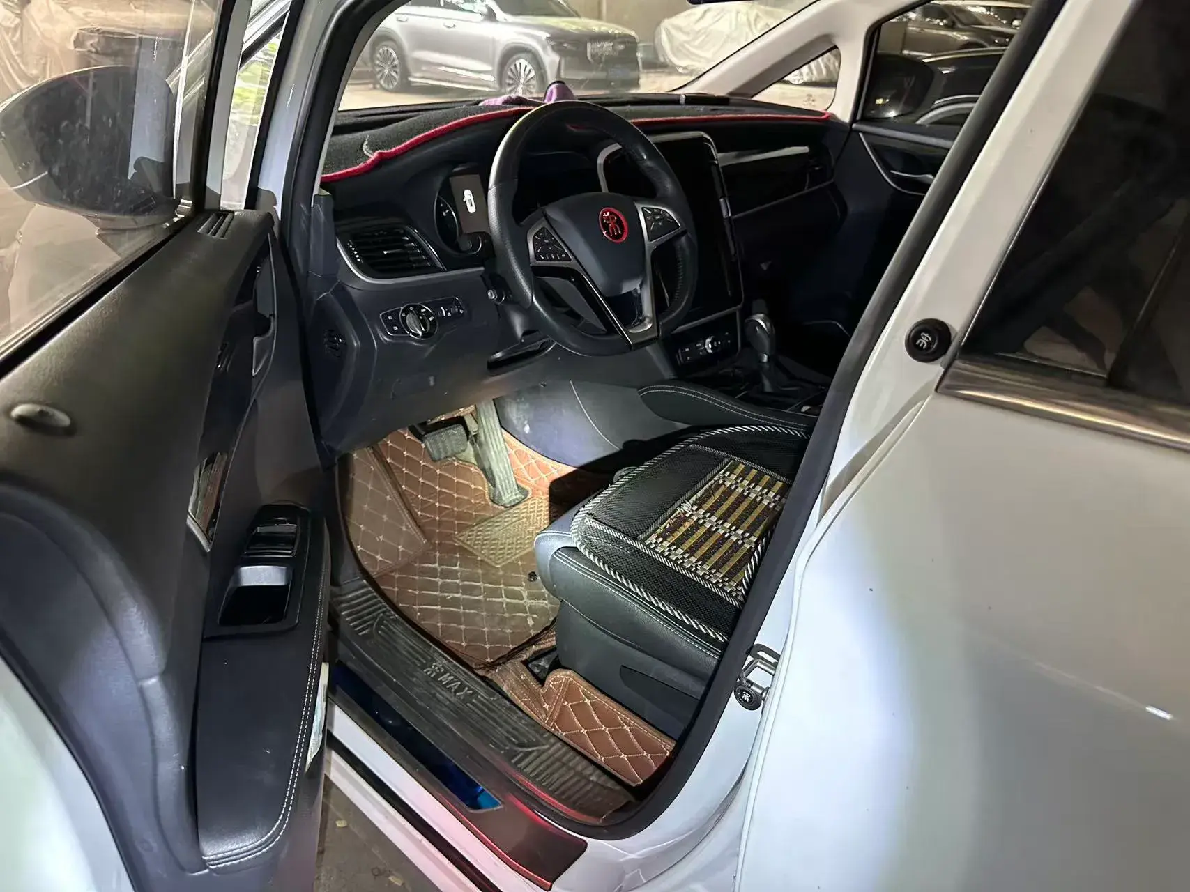 2018 BYD SONG thumbnail 2