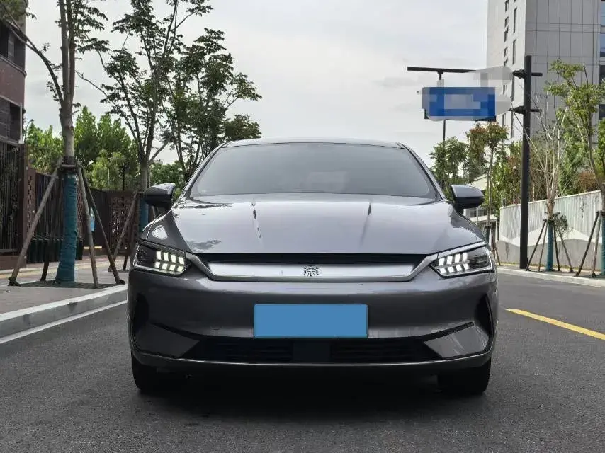 2023 BYD QIN thumbnail 2