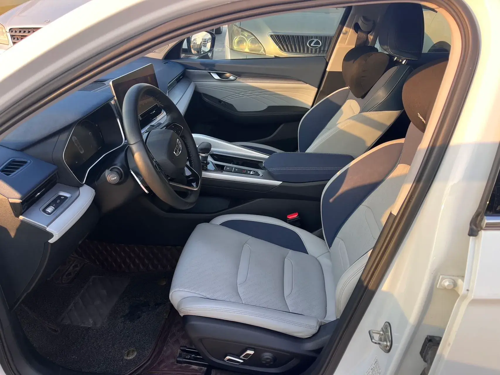 2023 GEELY PREFACE thumbnail 3