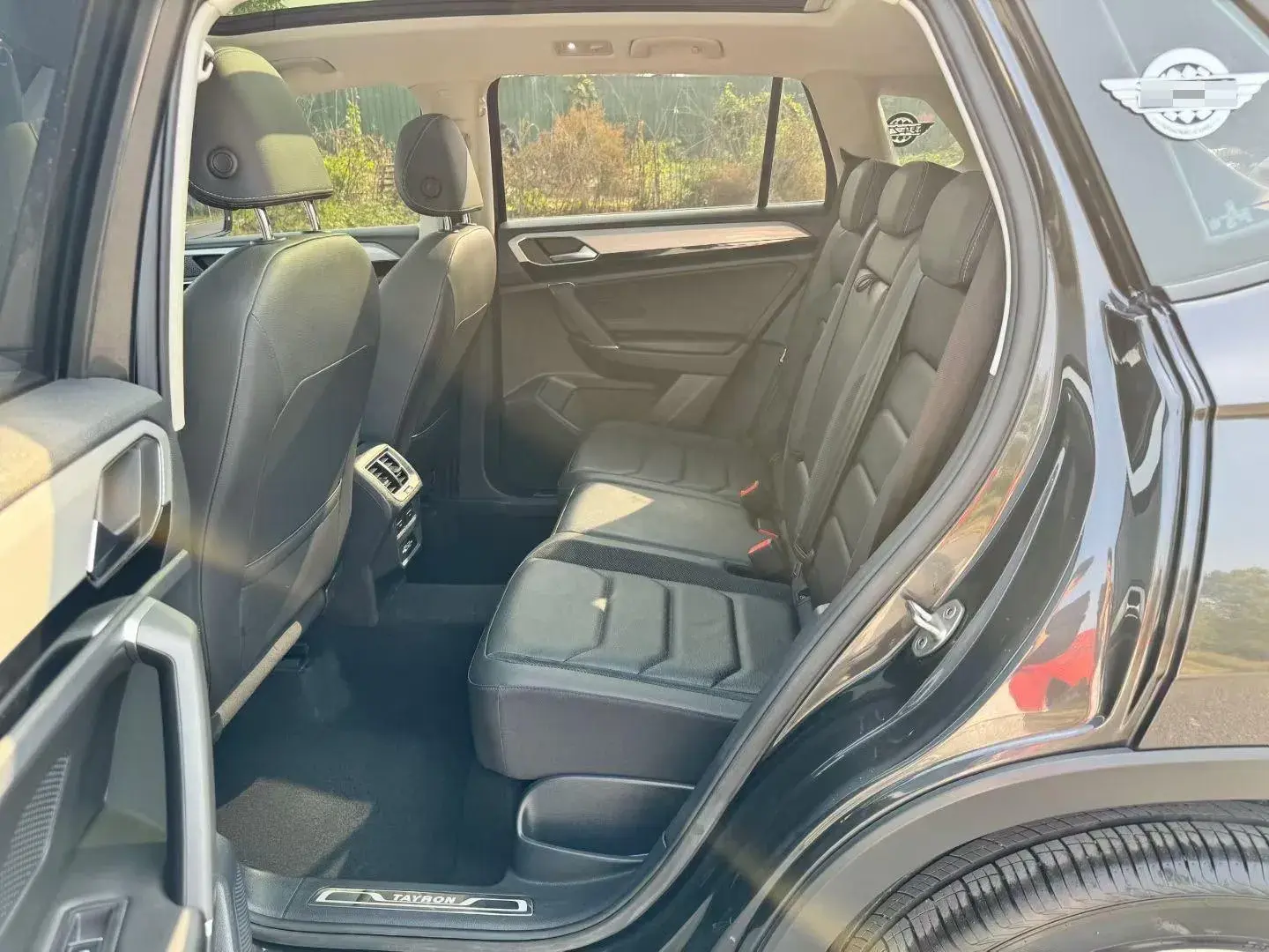 2019 VOLKSWAGEN TAYRON thumbnail 4