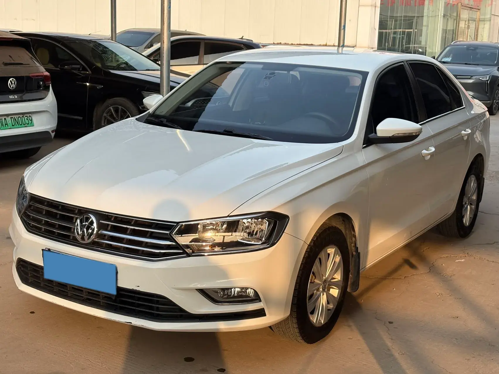 2018 VOLKSWAGEN BORA view 1