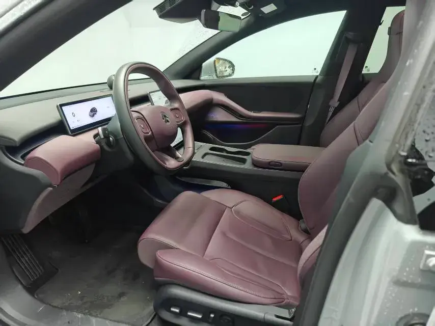 2024 NIO ET5T thumbnail 4