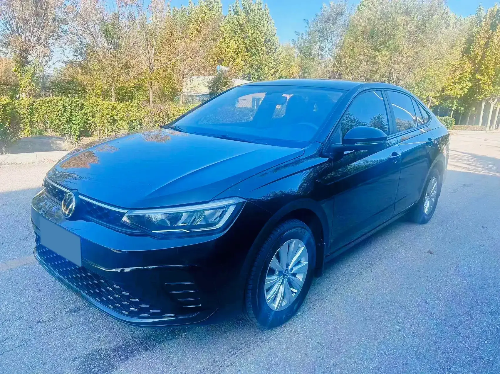 2023 VOLKSWAGEN LAVIDA view 1