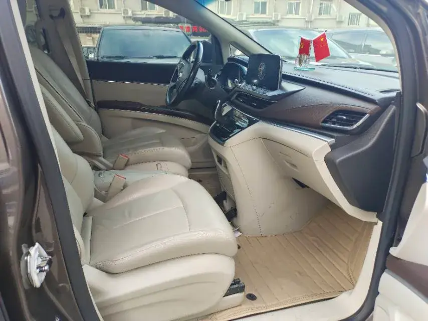 2021 BUICK GL8 thumbnail 3