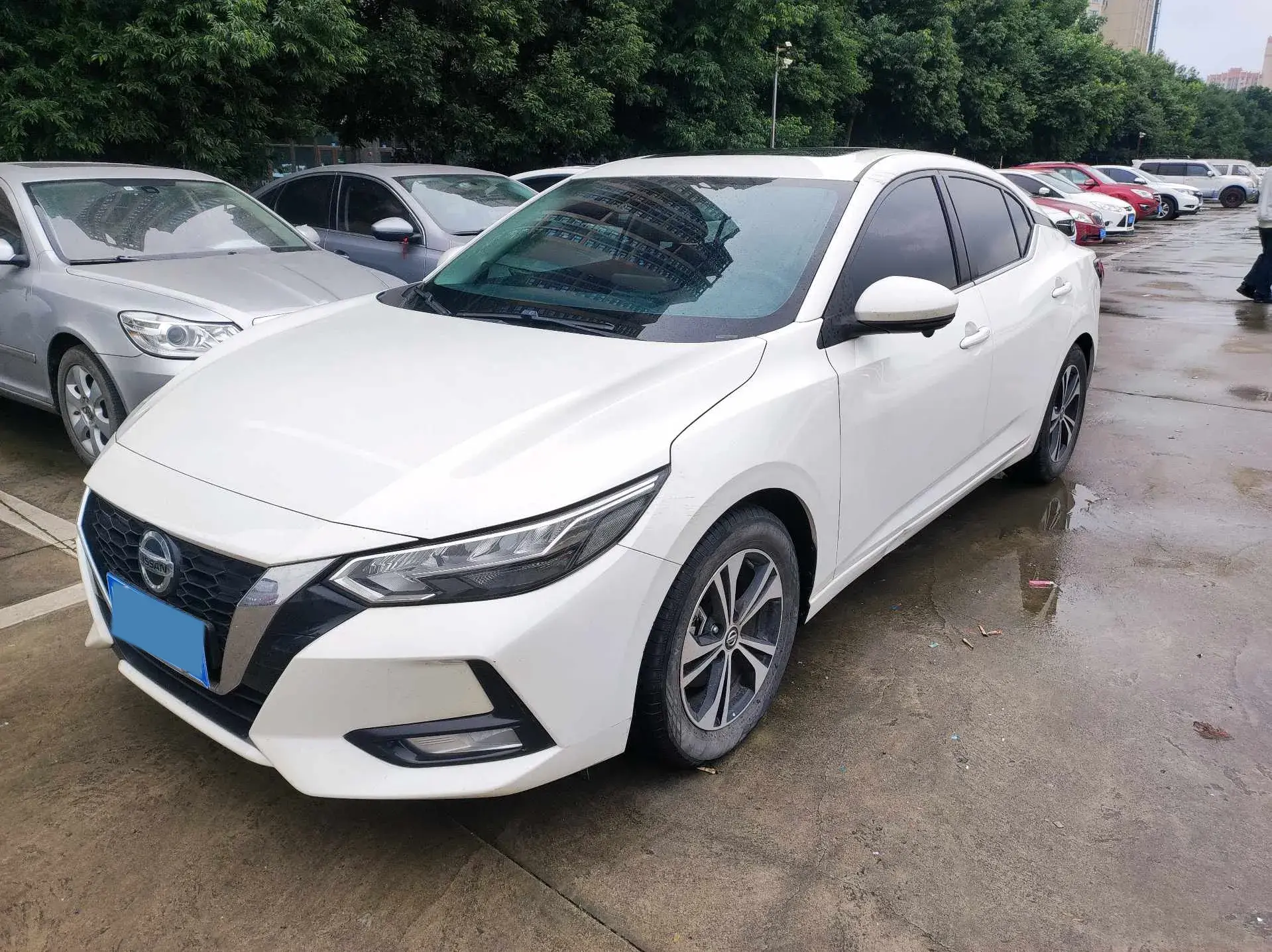 2021 NISSAN SYLPHY view 1