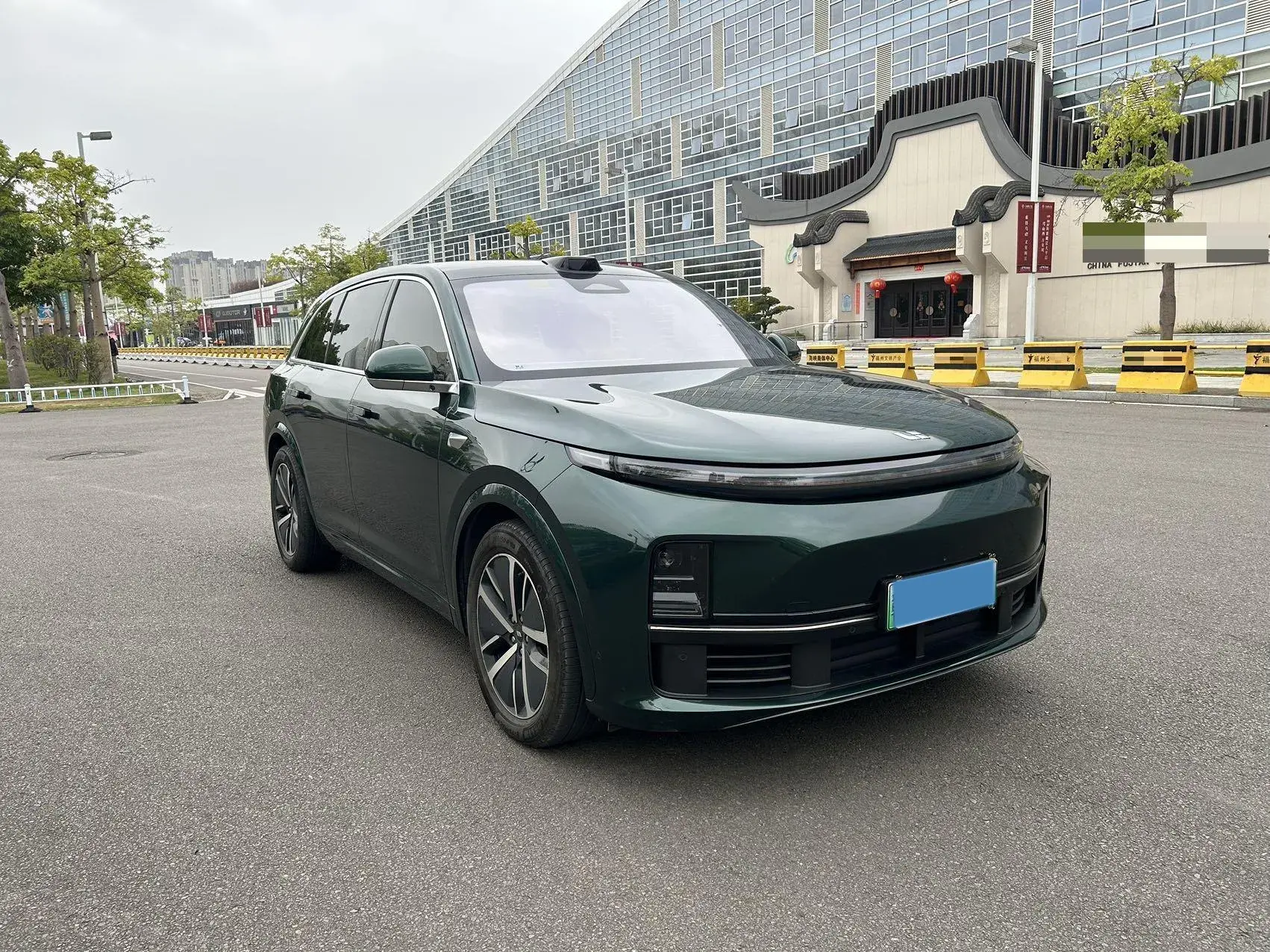 2024 LI L7 thumbnail 3