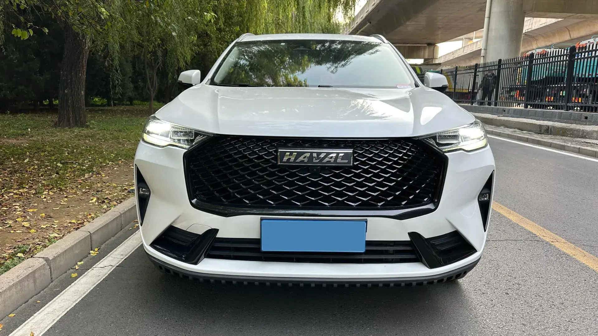 2021 HAVAL H6 thumbnail 2