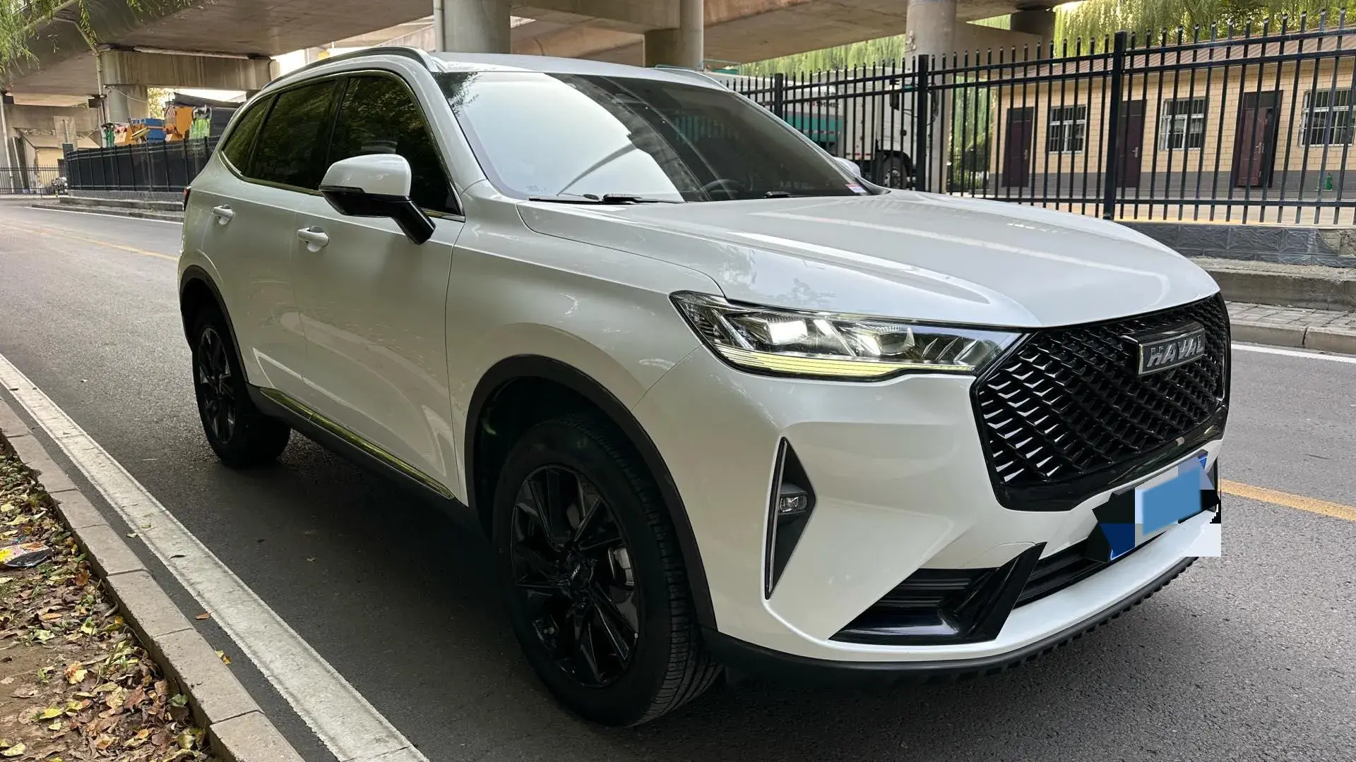 2021 HAVAL H6 thumbnail 3