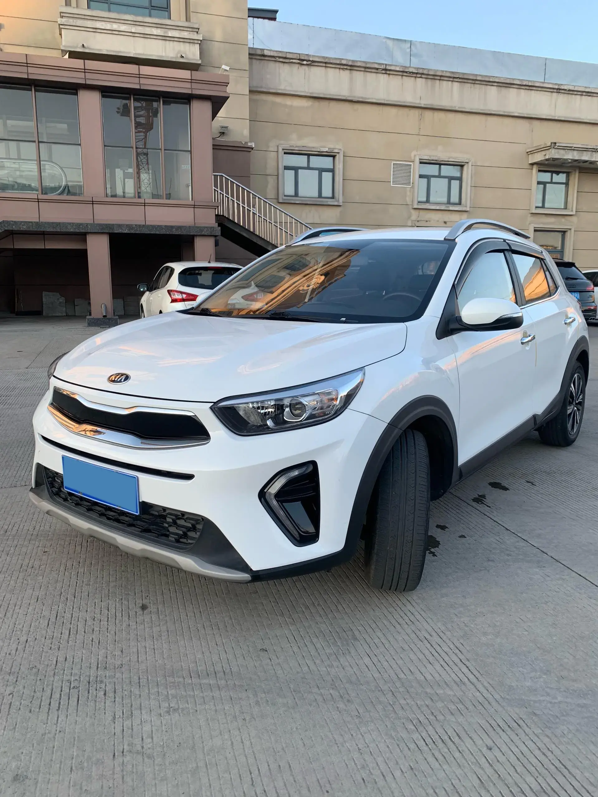 2021 KIA KX1 view 1