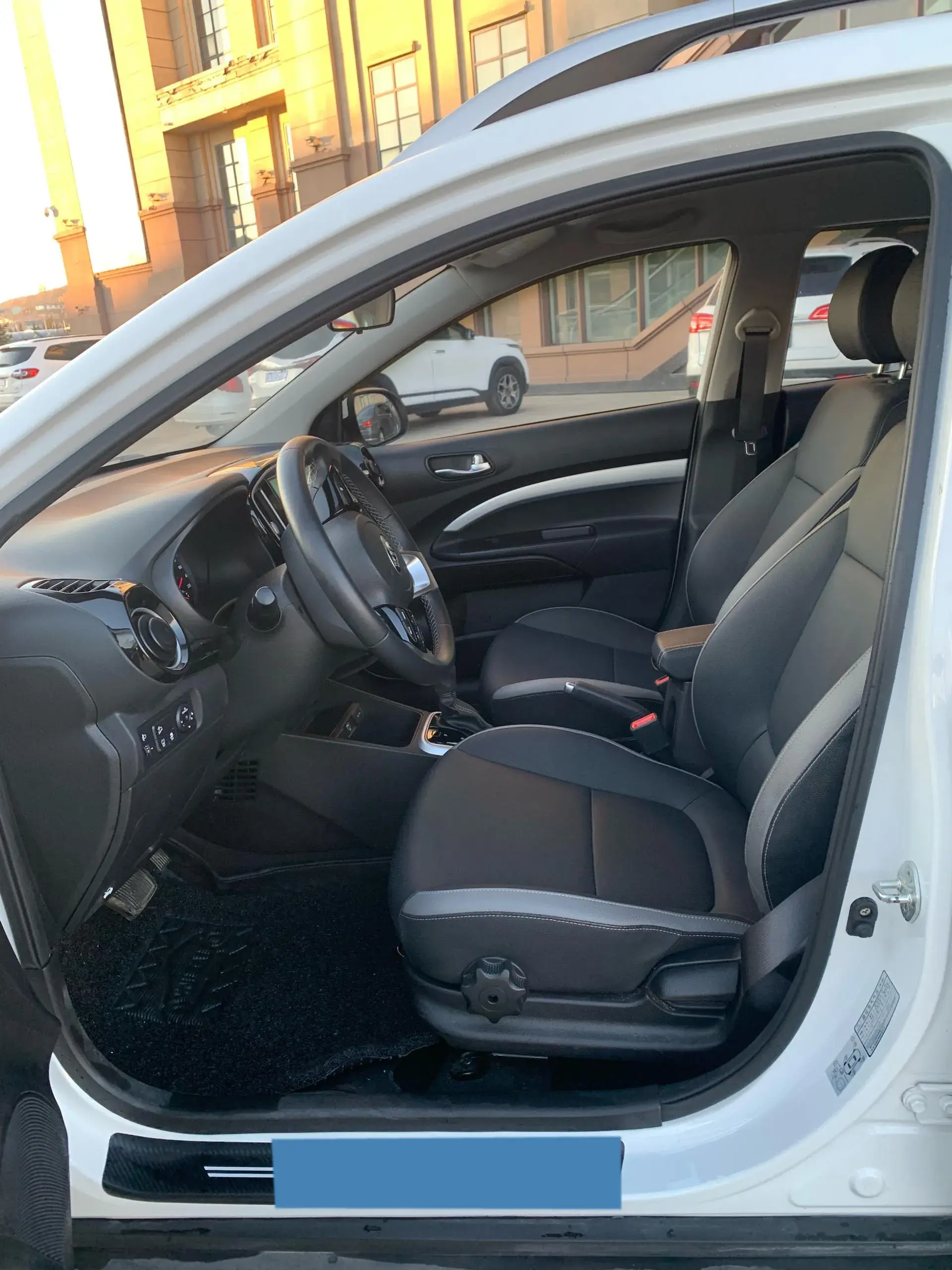 2021 KIA KX1 thumbnail 4