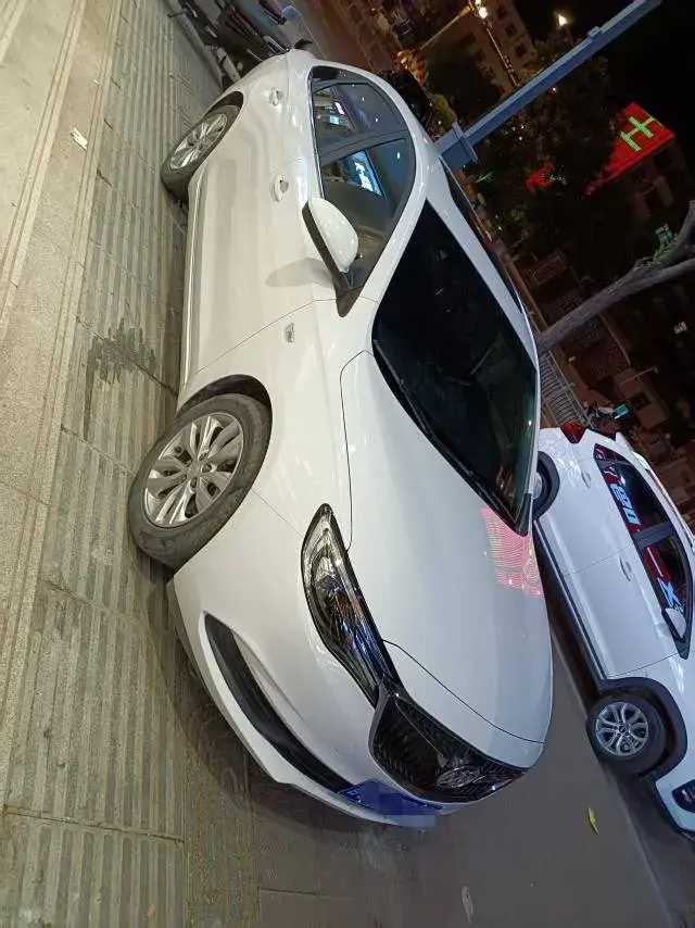 2021 BUICK EXCELLE thumbnail 2