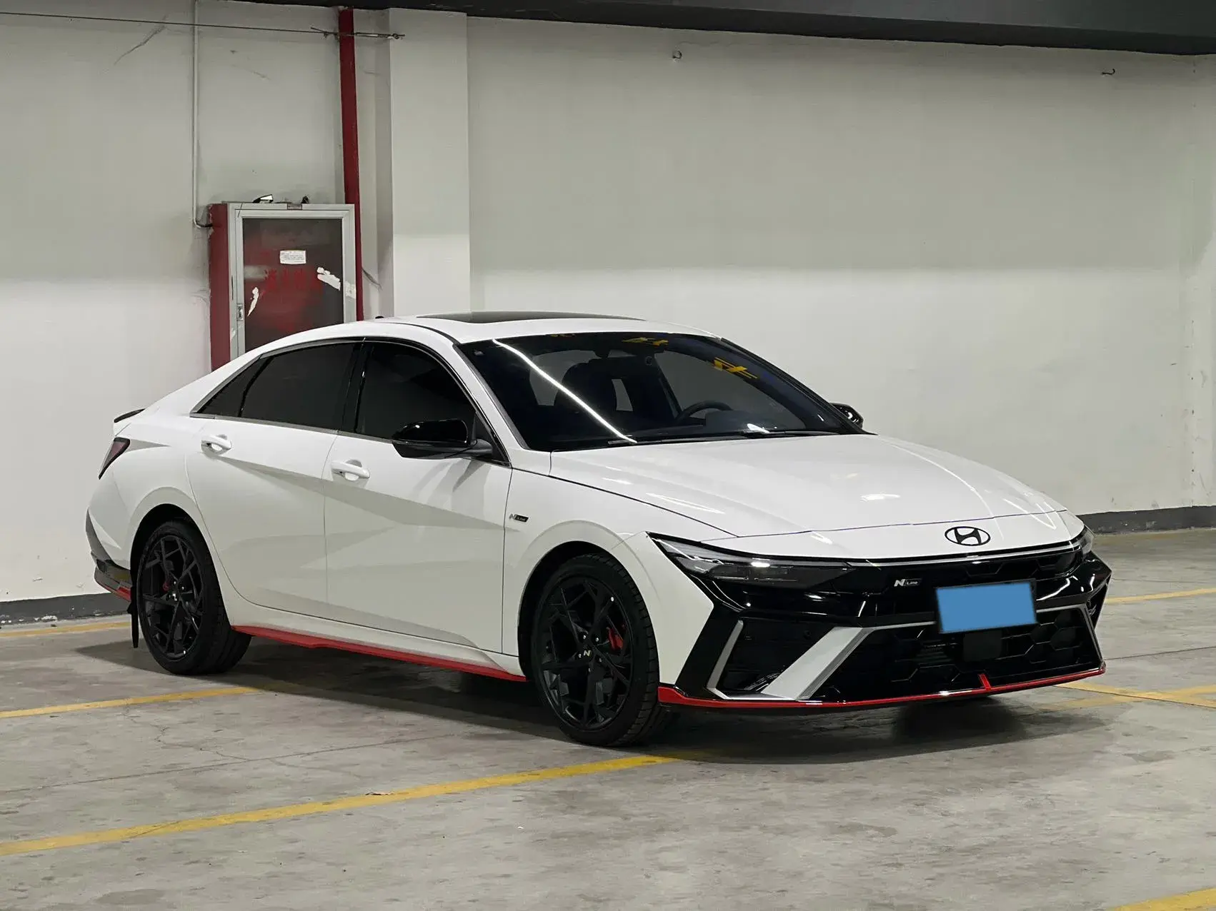 2023 HYUNDAI ELANTRA thumbnail 2