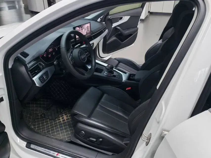 2020 AUDI A4L thumbnail 4