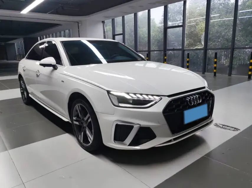 2020 AUDI A4L thumbnail 3