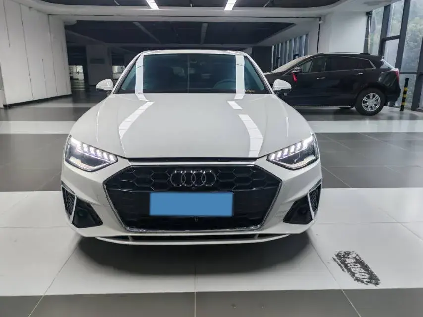 2020 AUDI A4L thumbnail 2