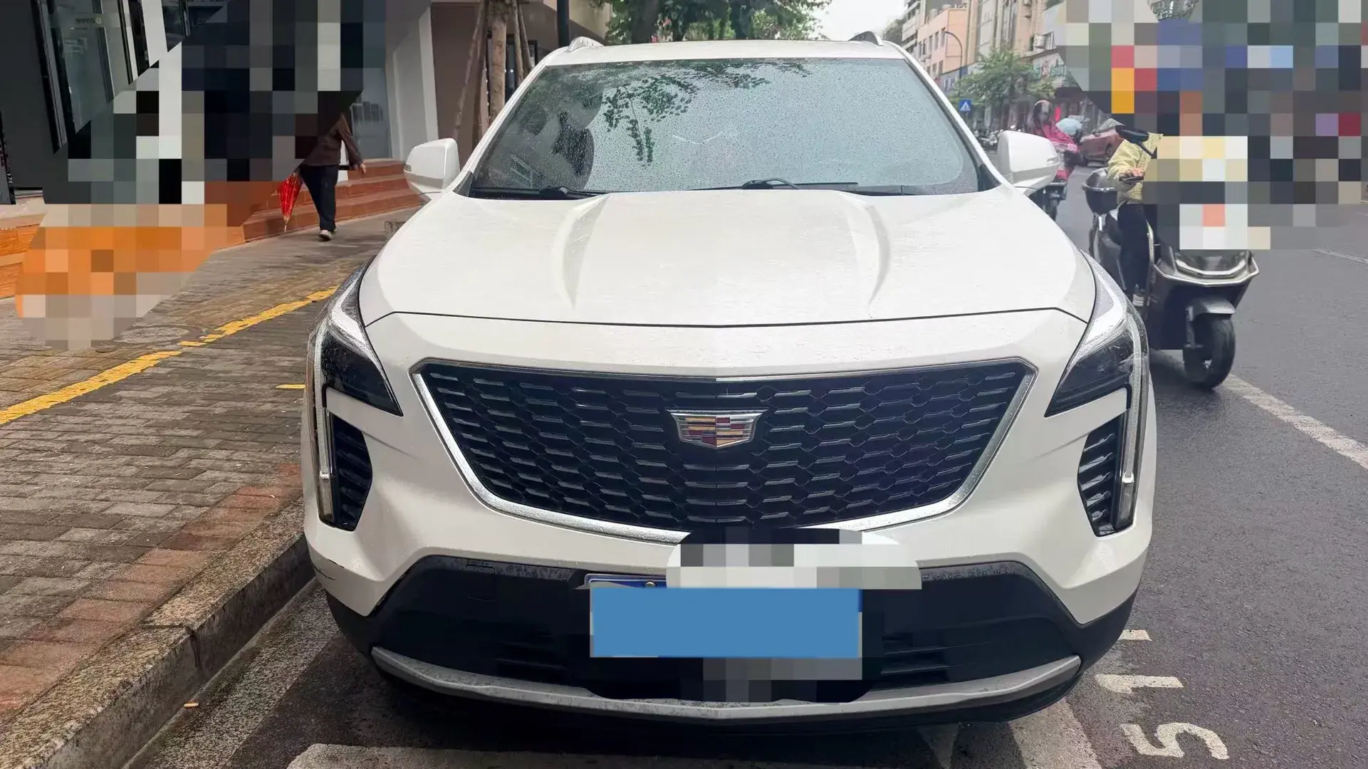 2022 CADILLAC XT4 thumbnail 2