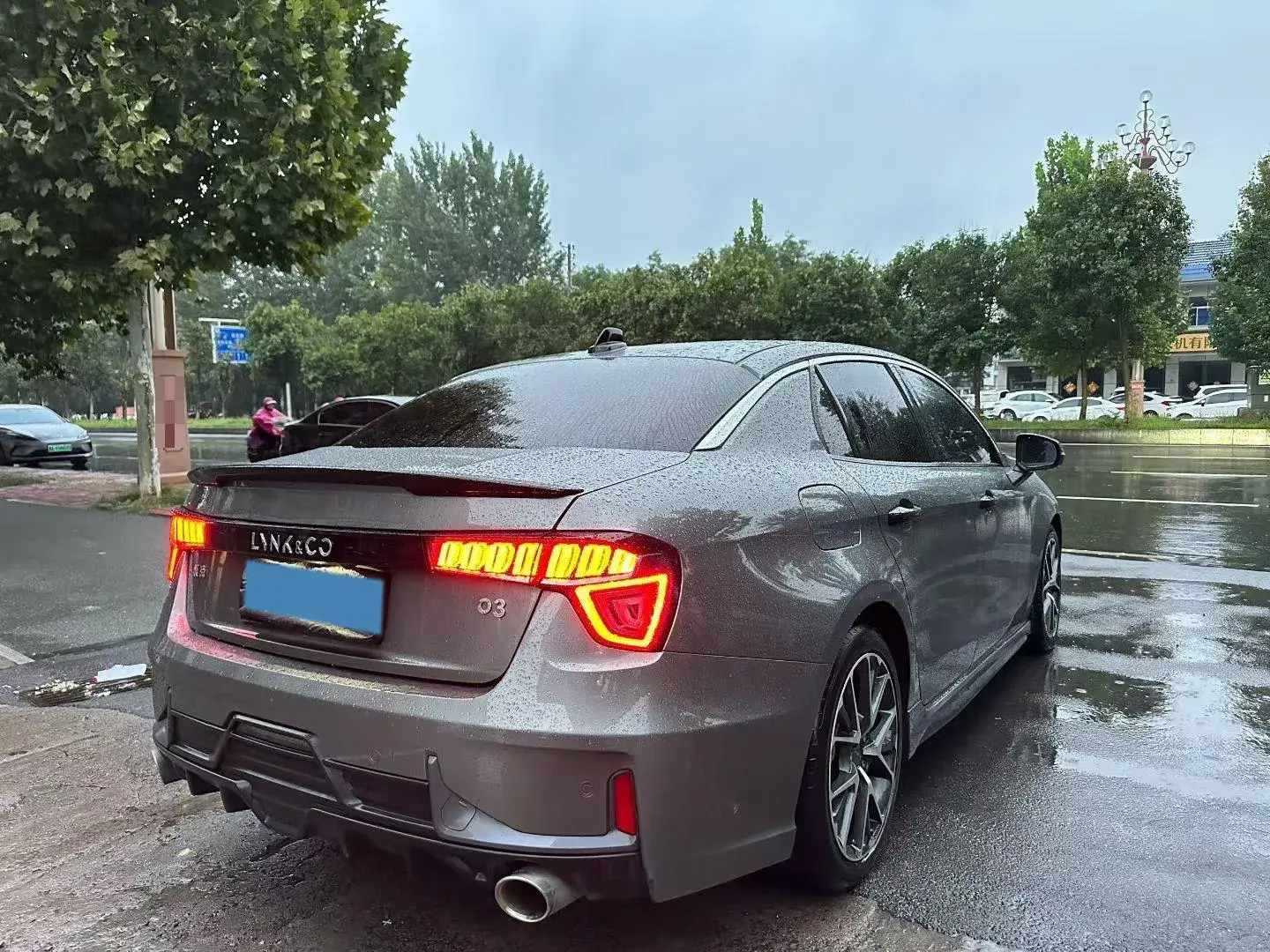 2023 LYNK&CO 03 thumbnail 4