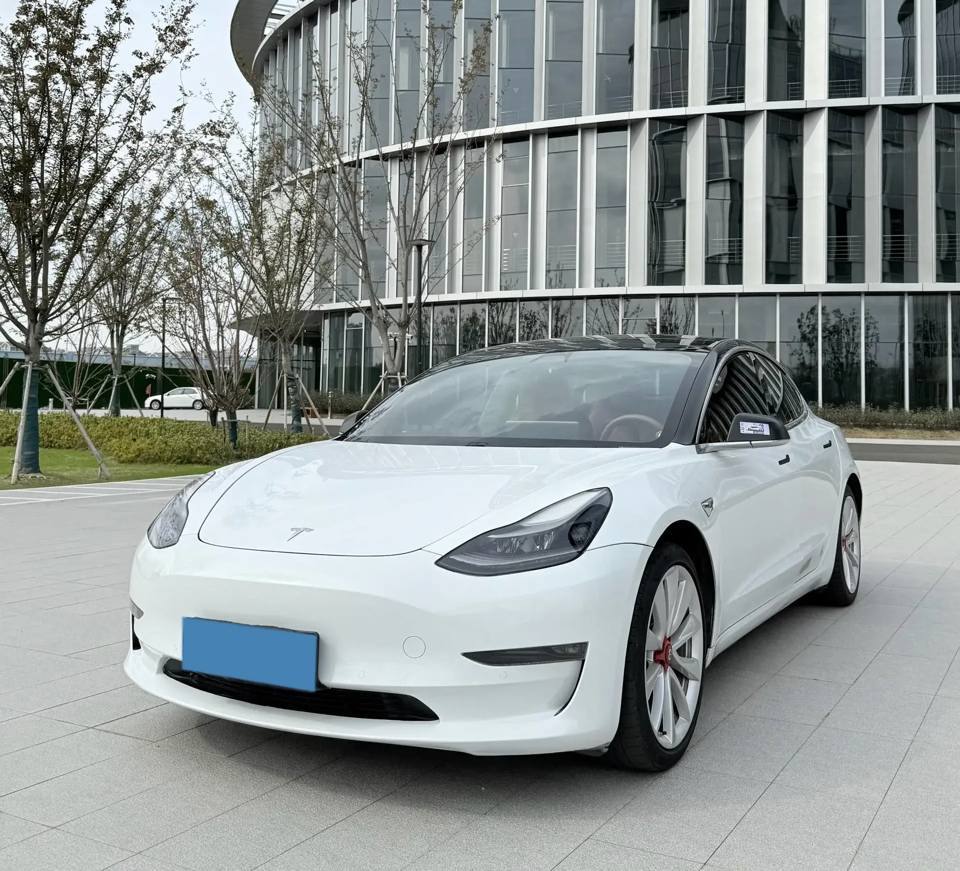 2020 TESLA MODEL view 1