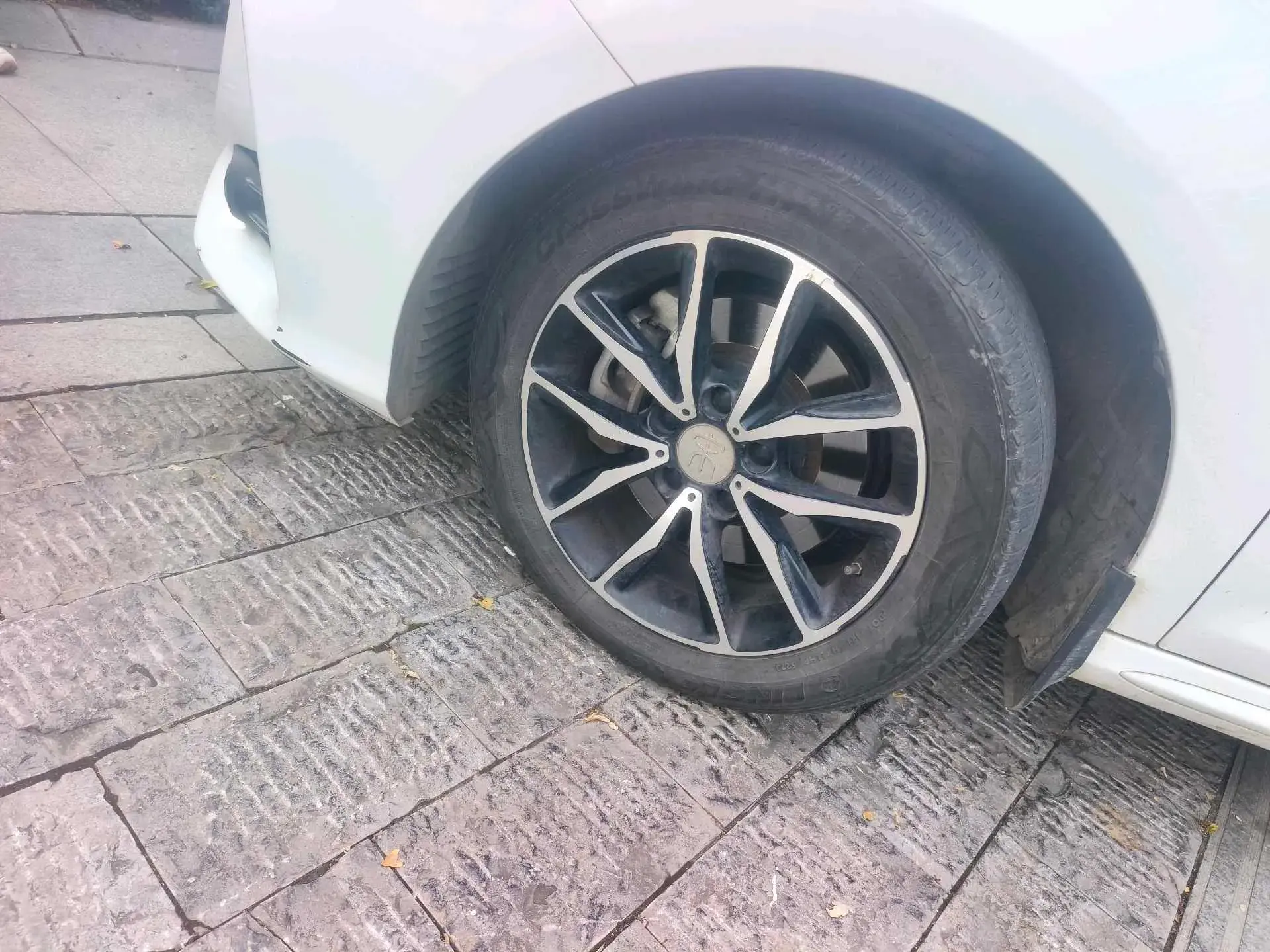 2018 BYD SONG thumbnail 2