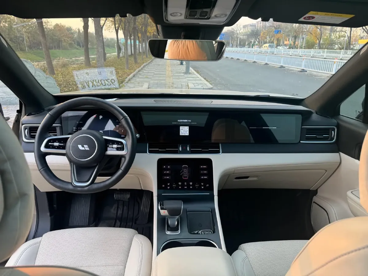 2021 Li ONE Range Extended 131HP REEV 40.5KWH,autocango,china used car exporter,china ev exporter,chinese used car exporter,chinese used ev exporter