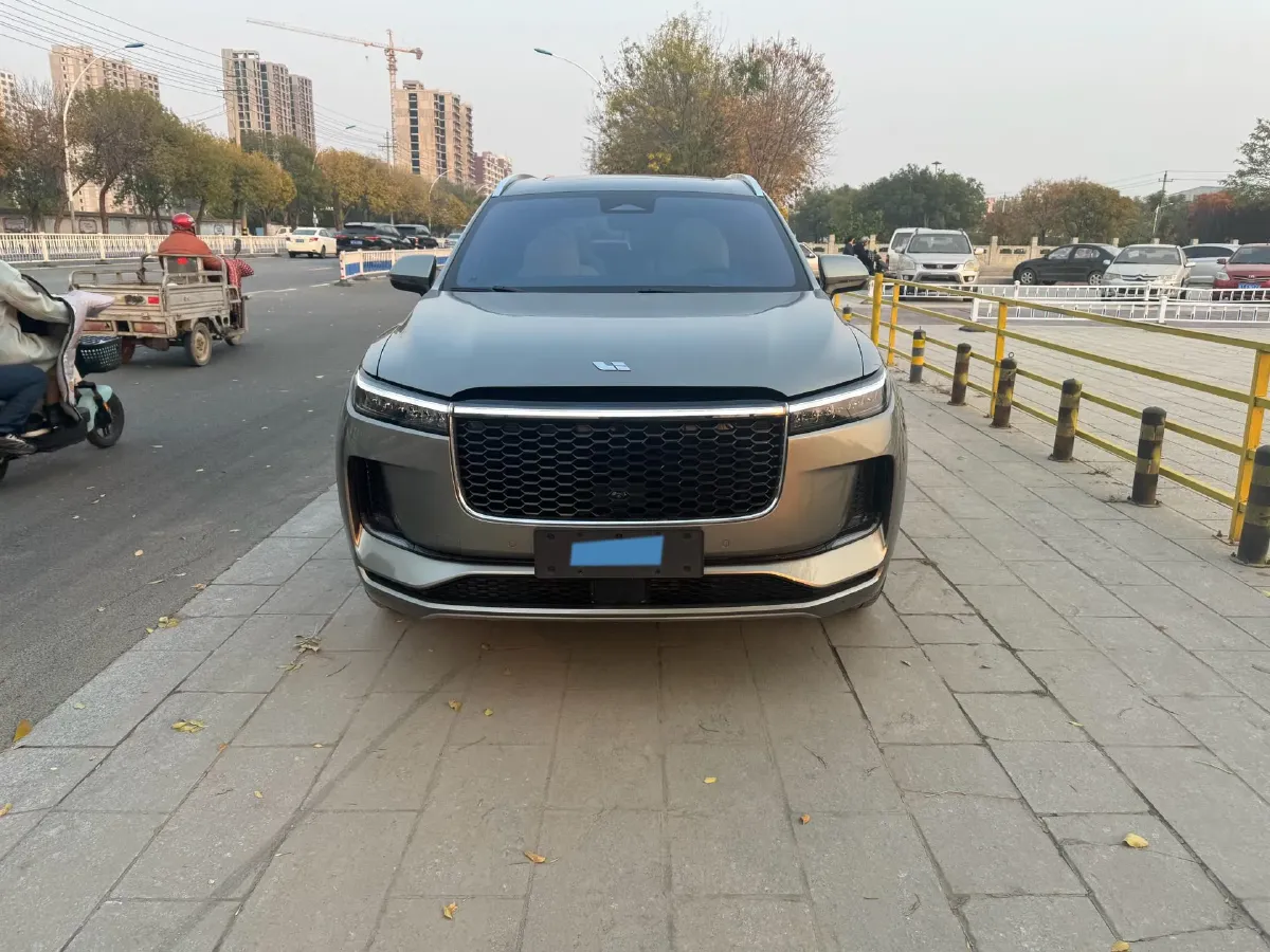 2021 Li ONE Range Extended 131HP REEV 40.5KWH,autocango,china used car exporter,china ev exporter,chinese used car exporter,chinese used ev exporter