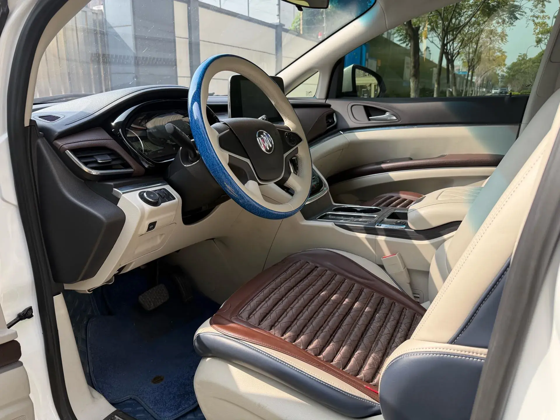 2022 BUICK GL8 thumbnail 2